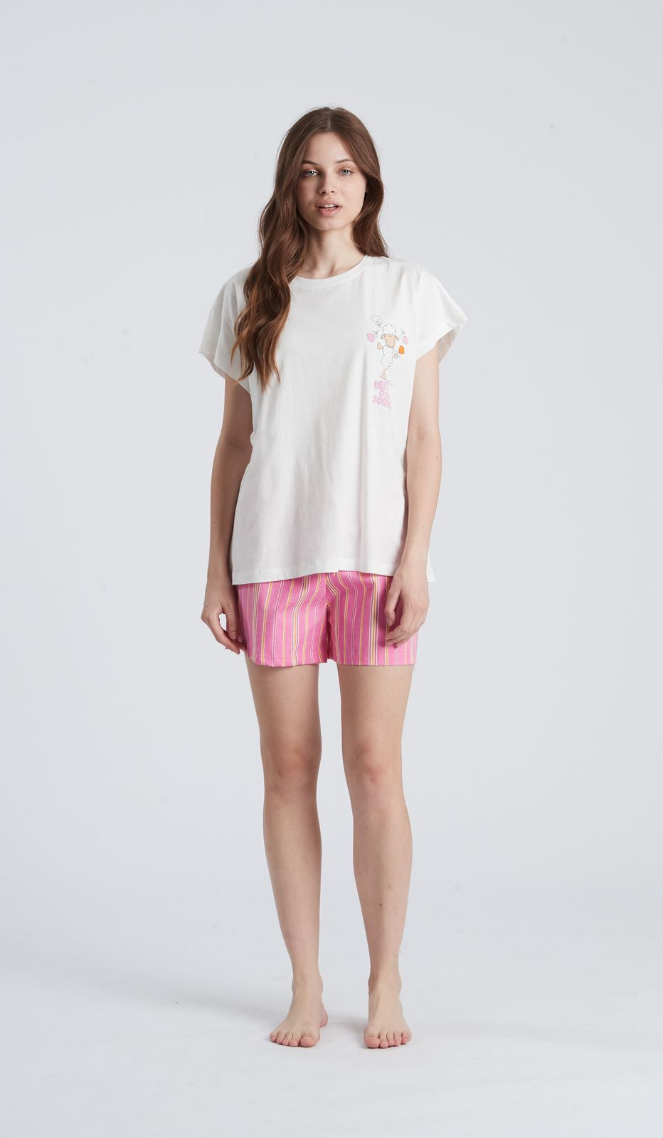 Pigiama girocollo MM multicolor donna in cotone 100% per notti di relax e stile, comfort e allegria insieme.