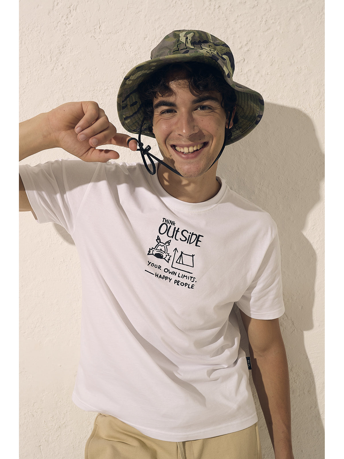 T-shirt da uomo, ideale per il tempo libero dal design esclusivo