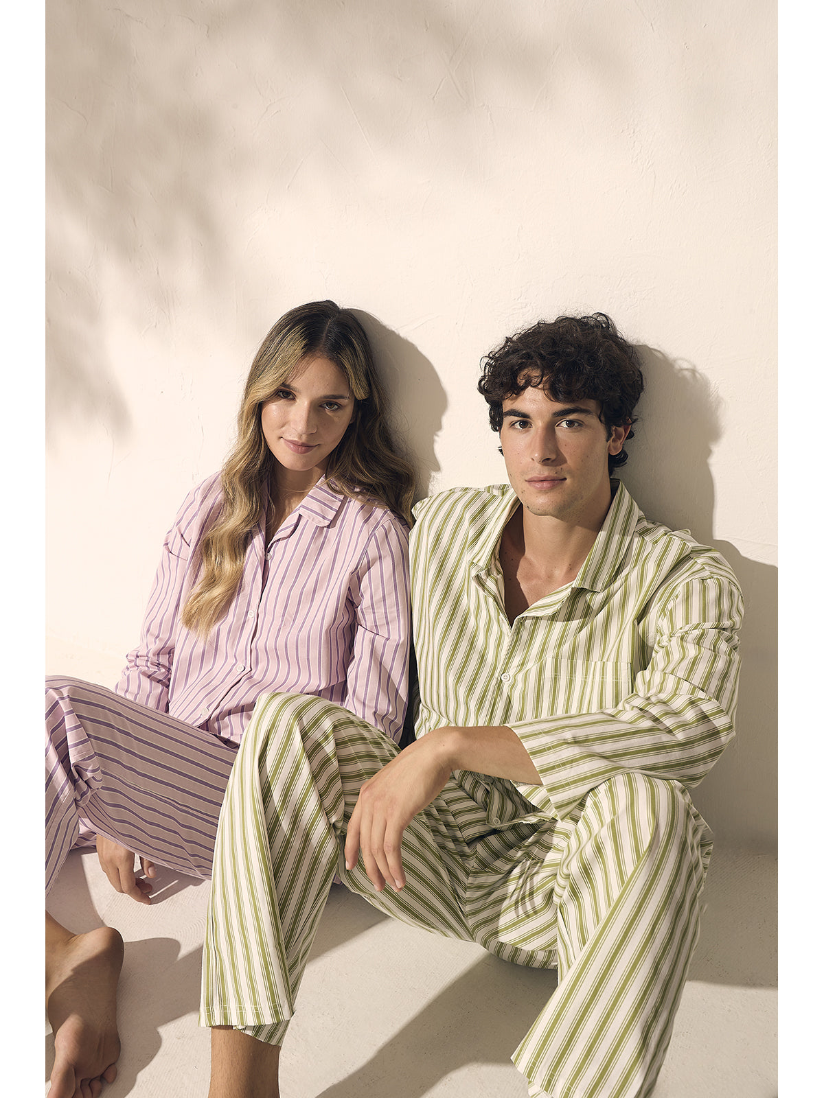 Pigiama donna in popeline, modello cardigan rigato all over