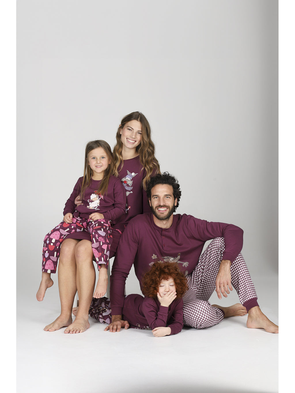 Morbida e confortevole camicia da notte donna, fantasia funghi