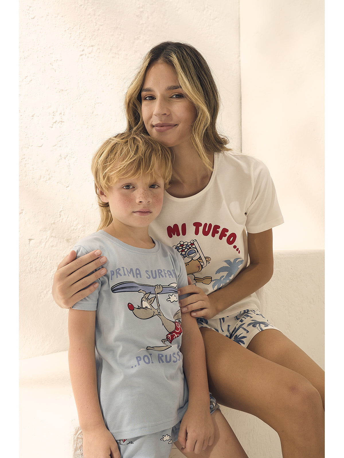 Pigiama corto bimbo in fresco cotone disegno surf