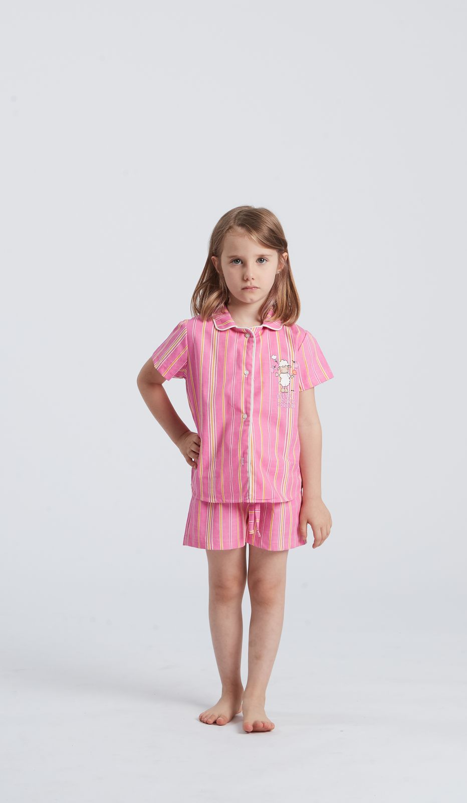 Pigiama aperto corto bimba multicolor in cotone 100% per fresche notti di comfort e stile divertente